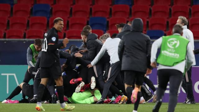 开云体育下载-又见德国队赢点球！美因茨小门神一雪两个月前耻